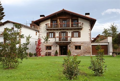 Hotel Rural Iribarnia Lantz Exterior photo